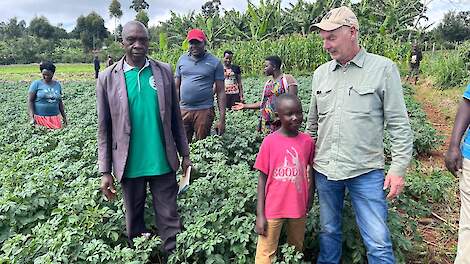 Jan Bakker was twee keer in Oeganda, om de lokale boeren te helpen met de aardappelteelt.