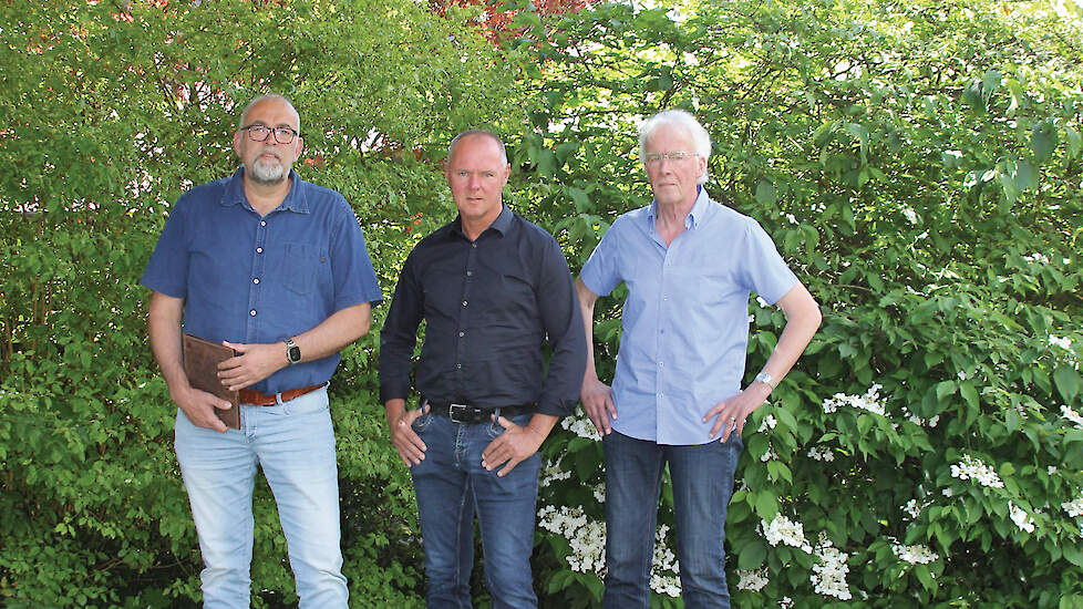 V.l.n.r. sectorhoofd leg Klaasjan Salomons, sectorhoofd vlees Paul Grefte en voorzitter Harry Ketels van de Unie van Pluimvee Producenten (UPP).