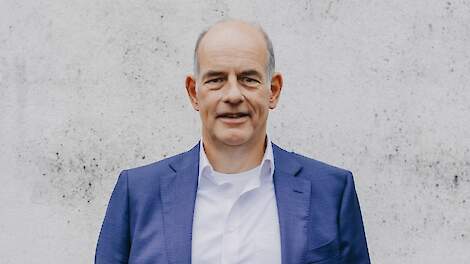 Mike van Beek (foto) is Anton Butijn op 1 juli opgevolgd als voorzitter van de Centrale Organisatie Broedeieren en Kuikens (COBK).