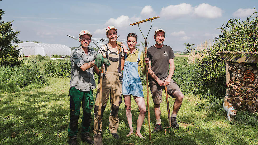 Werner van Eck, Eline Wielemaker, Claudi Rudorf en Howard Koster runnen samen De Biesterhof.