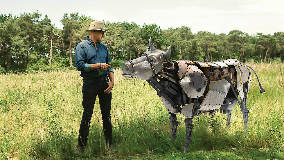 De mascotte van Those Vegan Cowboys is de roestvrijstalen koe Margaret; vernoemd naar de Britse Iron Lady Margaret Thatcher.