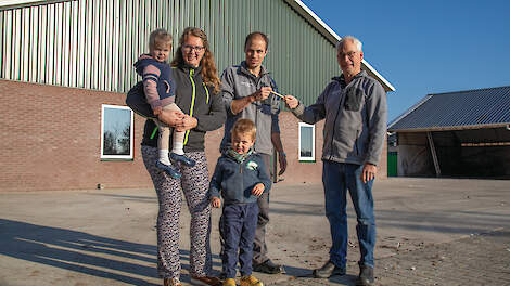 Bert Torsius neemt het legpluimveebedrijf dit jaar over van zijn ouders Helmus en Pea. Bert en zijn vrouw Mirjam hebben twee kinderen.