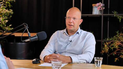 Wouter de Heij in studio van Agrio