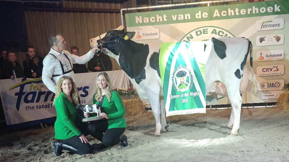 Bruninkweerd Myrn 22 , de eerste Queen of the Night van De nacht van de Achterhoek.