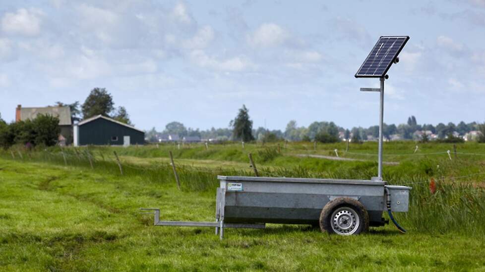 Een accusysteem voor eigen opgewekte energie bij biologische boerderij De Beekhoeve in Kamerik.