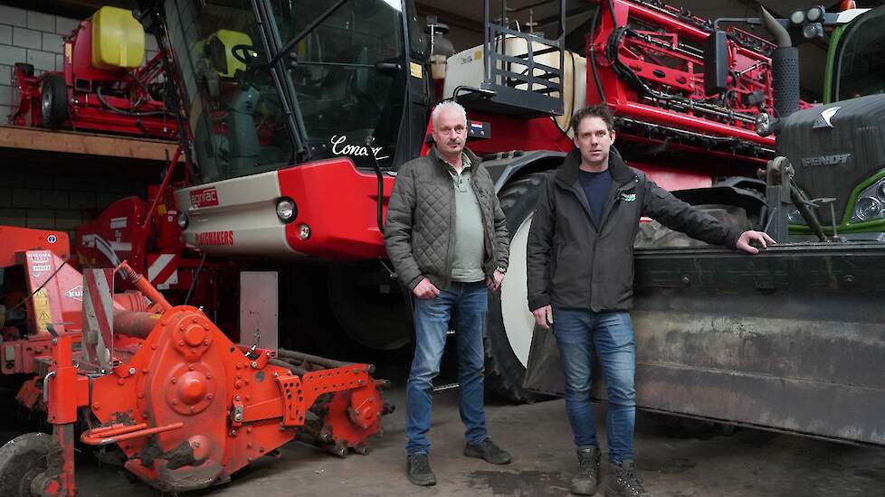 Willem de Bruin (rechts) is manager agrarische zaken bij Ploegmakers Groep in De Rips (N-Br.). Het akkerbouw-, loon- en grondverzetbedrijf beschikt jaarlijks over zo’n 550 hectare akkerbouwgrond, waarvan ca. twee derde wordt ingezet voor de teelt van aard