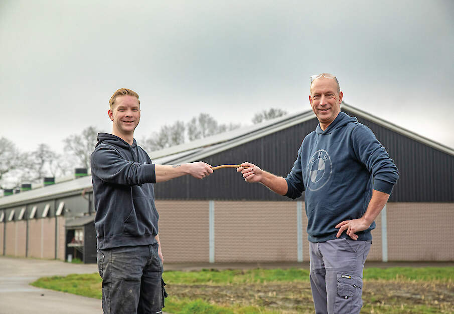 Gerben Bos verwacht het leghennenbedrijf in Barneveld binnen nu en zeven of acht jaar over te nemen van zijn vader Theo Bos.