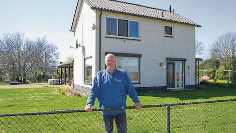 Harold Maassen is blij dat hij kan blijven wonen op zijn bedrijfslocatie in Homoet.
