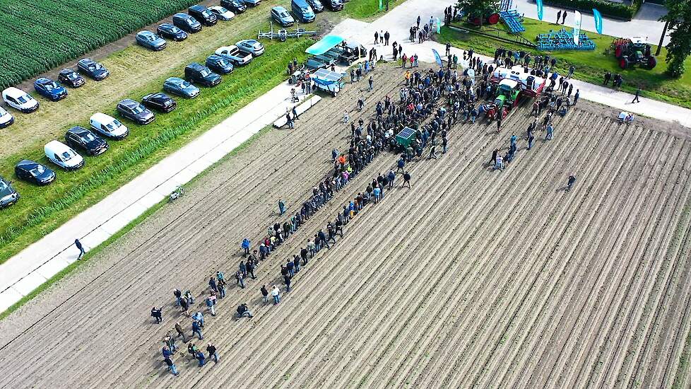 Wiedrobot demonstratie op de Biovelddag 2024