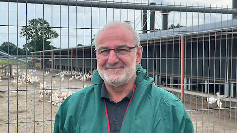Dr. Peter Hiller, pluimveespecialist van de Landbouwkamer Nedersaksen.