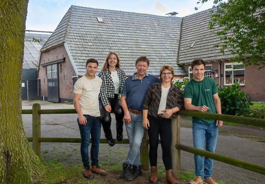 Familie Lubbersen is de trotse winnaar van de titel Het Sterkste Erf 2024.