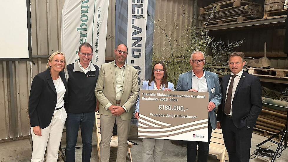 Jo-Annes de Bat, Arno Vael en proefboerderij De Rusthoeve