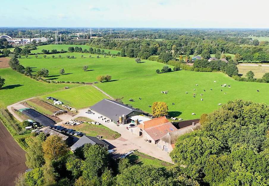 Het melkveebedrijf in Lochem (GD).