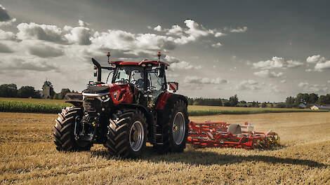 CNH gaat in Sankt Valentin in Oostenrijk de Europese tegenhangers bouwen van de Amerikaanse Magnum en T8-trekkers. Bij Case IH is het topmodel de Optum 440. Bij New Holland gaat de serie T7 XD heten en bij Steyr krijgen de Terrus-modellen nieuwe cijfertoe