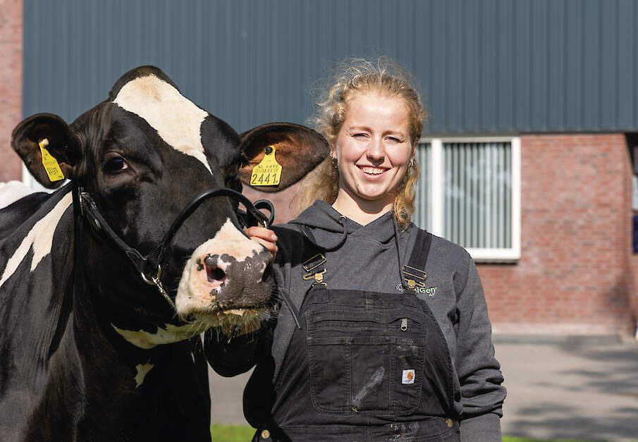 Elsa van den Broek gaat namens D.A. Keijzer Vof met Els 3 naar de HHH-keuring.