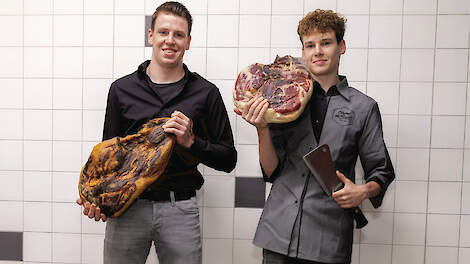 Waar Toine Schepers zich richt op de varkenshouderij, ziet Romain zijn toekomst in de slagerij.