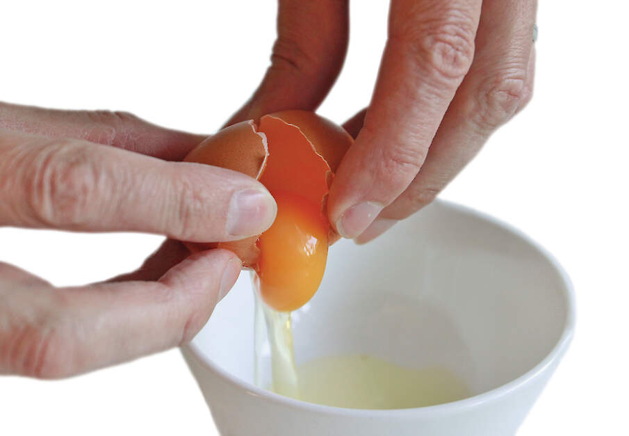 Een SE besmetting kan zowel op het ei als binnenin het ei voorkomen.