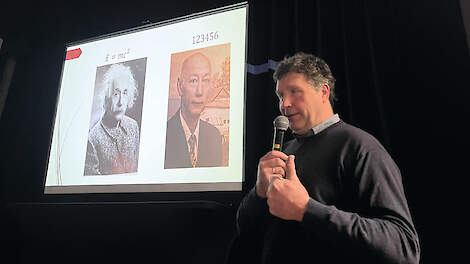 Melkveehouder Joost Wesselingh vergelijkt het werk van Bill Weeks met dat van Albert Einstein.