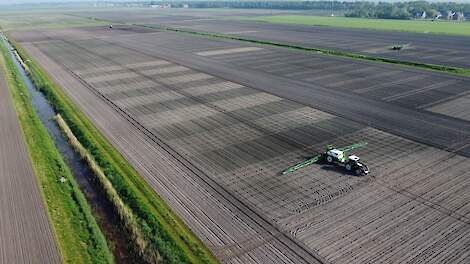 In scenario 3, waarin de landbouw van 2040 op de Boerderij van de Toekomst in Valthermond wordt getest, zijn de restricties nóg strenger.