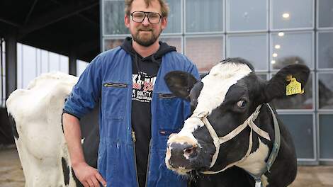 Mark Kraakman met zijn vijftigste honderdtonner, Juliana 401.