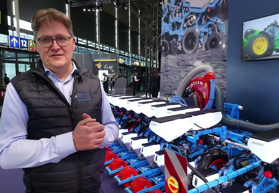 Farmstore, dé importeur van landbouw- en veehouderij machines op Agritechnica 2025