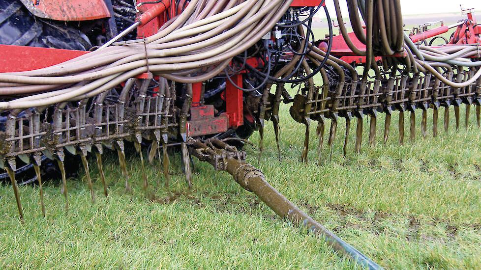 Fosfaatgehaltes in de drijfmest zijn dalend op biologische bedrijven. Dit duidt op een negatieve fosfaat-  balans op biologische bedrijven