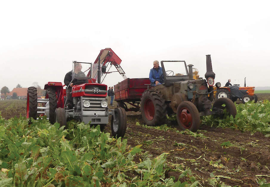 Mobiele telefoon met Trekkerweb.nl geopend op het scherm