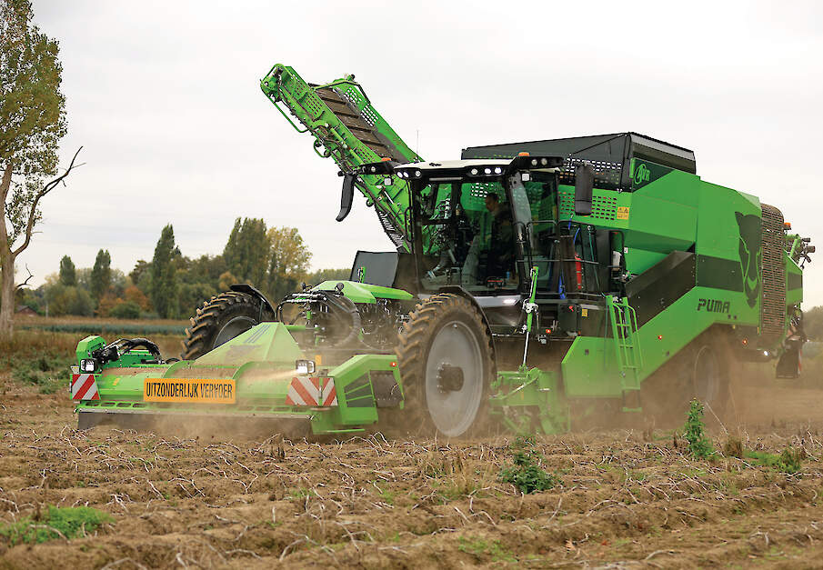 De zelfrijdende aardappelrooier, de Puma 5.0