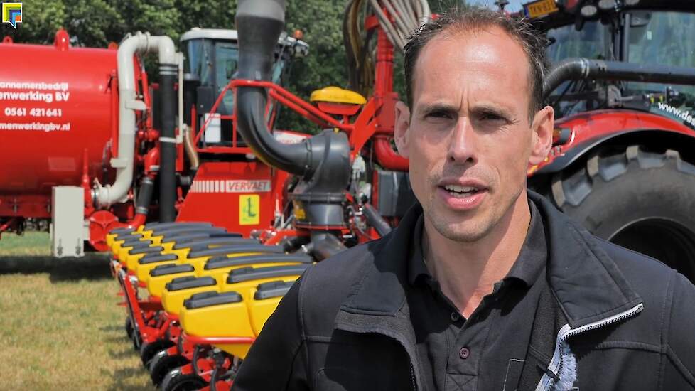 Loonwerker Marcel Betten deed bemestingsproeven in maïs op droge zandgrond.