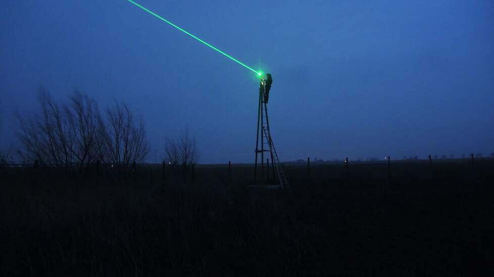 Een laser en strikte bioveiligheid kunnen een vogelgriepbesmetting helpen voorkomen.