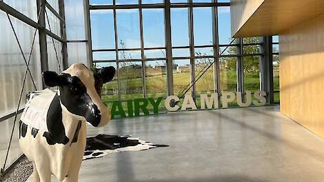 Hal bij Dairy Campus.