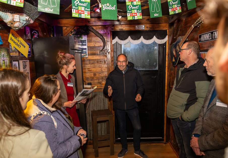 Het publiek luisterede met interesse naar het verhaal van Kenneth Verbeek.