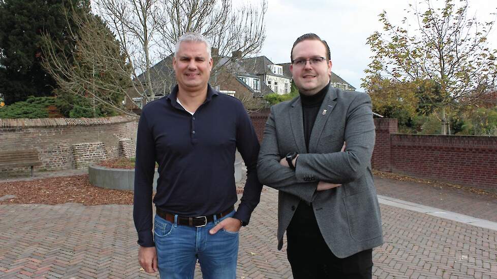 Frank van Genugten (eigenaar Groenewoud Gas) en Holger Rodoe (wethouder gemeente Mook en Middelaar) zien beiden meerdere voordelen in de productie van groen gas.