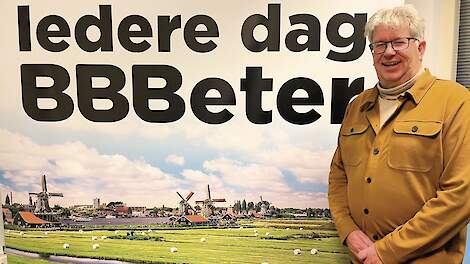 Erik Stegink, hier bij de slogan voor de gemeenteraadsverkiezingen, neemt 1 april afscheid als BBB-voorzitter.
