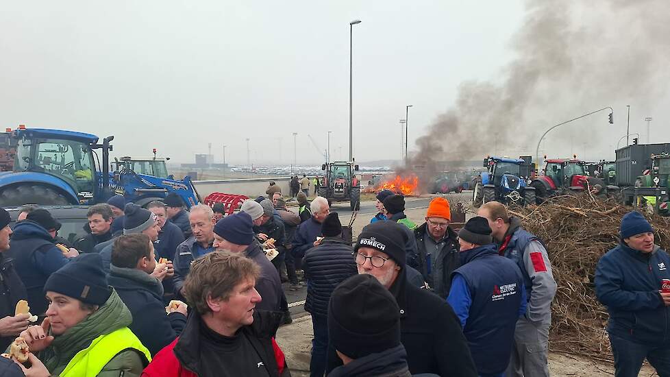 Beeld van &eacute;&eacute;n van de boerenprotesten in Belgi&euml; tegen het Mercosur-verdrag