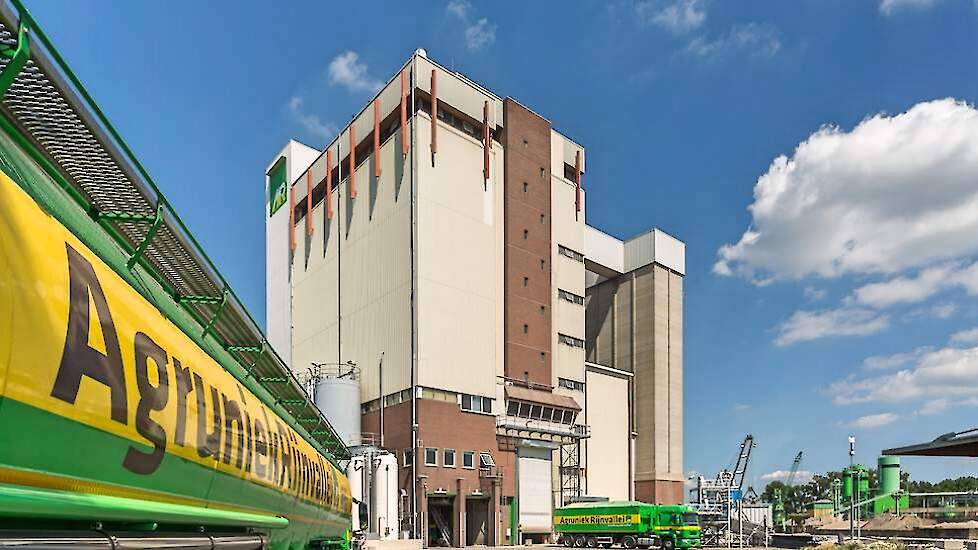 Op de productielocatie in Wageningen heeft AR inmiddels twee nieuwe persen ge&iuml;nstalleerd en vernieuwt ze ook de automatisering.