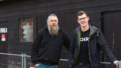 Mirco (rechts) en zijn vader Michel Banning.