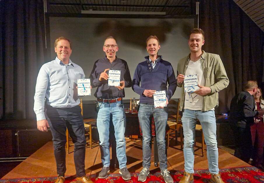 V.l.n.r. de VK-Oost kampioenen: Andr&eacute; de Groot, Mark Ormel, Jeroen Beker en Boudewijn Krabben.
