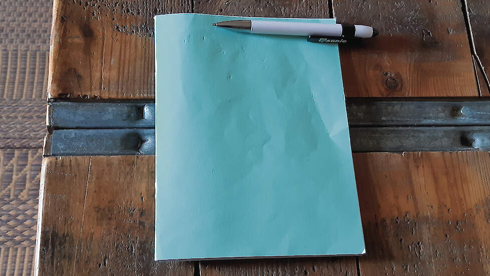 Een varkenshouder uit Reusel (NB) eist voor de Raad van State een vergunning voor een stal terug die door de gemeente is ingetrokken.