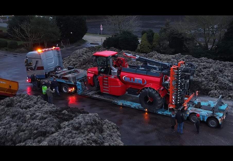 Nieuwe Vervaet Sleepslang Trike met Schouten Bemester voor Loonbedrijf Ellen uit Klazienaveen