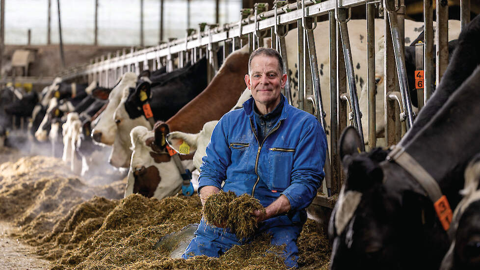 Haaije van der Meulen in de stal