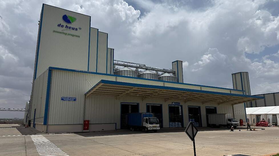 De nieuwe voerfabriek van De Heus in Kenia kan per jaar 240.000 ton voer produceren voor varkens, pluimvee en rundvee.