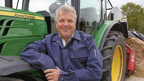 Gerrit Vossers voor een John Deere trekker