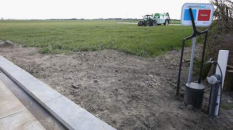 Beeld van Phytobac bij een gerealiseerde wasplaats in Sint Philipsland (ZL).