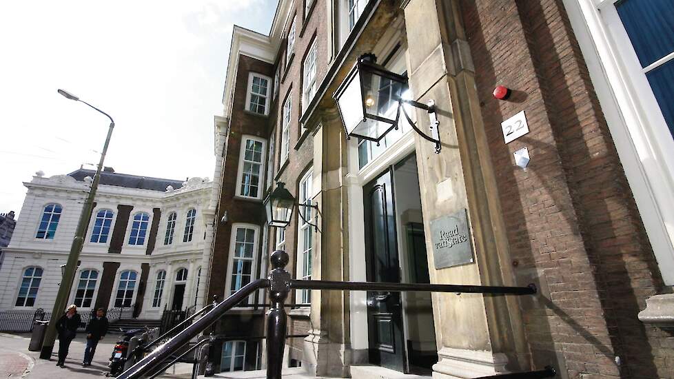 Raad van State in Den Haag uitkoopruzie melkveehouder en gemeente Boekel