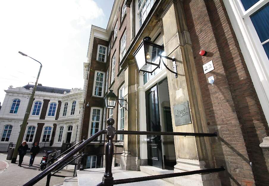 Raad van State in Den Haag uitkoopruzie melkveehouder en gemeente Boekel