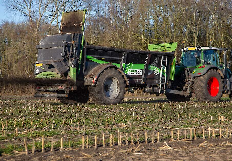Compost akkerbouw maisstoppel Hellum