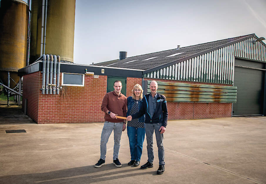 Opvolger Marcel van Wanroij (26) wil het vleeskuikenbedrijf binnen vijf tot tien jaar overnemen van zijn ouders Egbert (65) en Marianne (63).