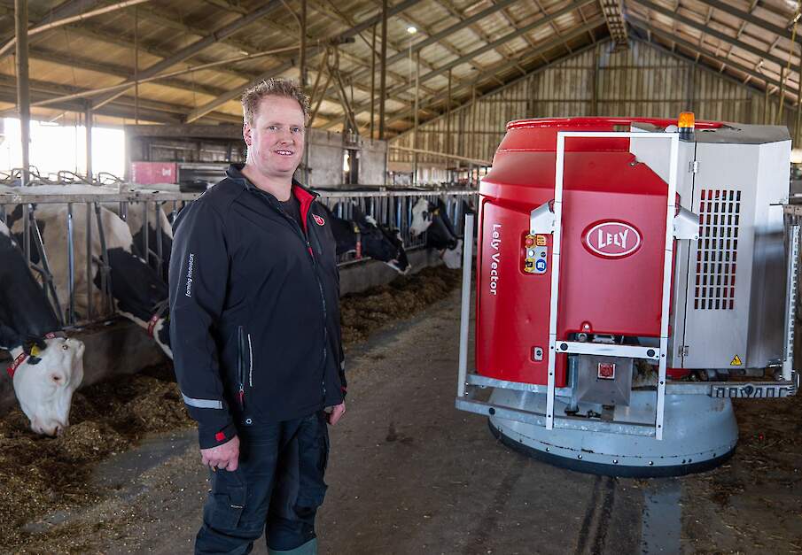 Lely Vector voert melkkoeien op bedrijf Noordzigt