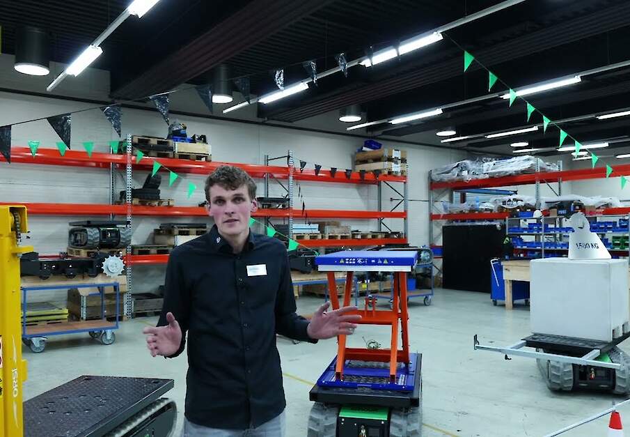 Emovr de compacte werktuigdrager